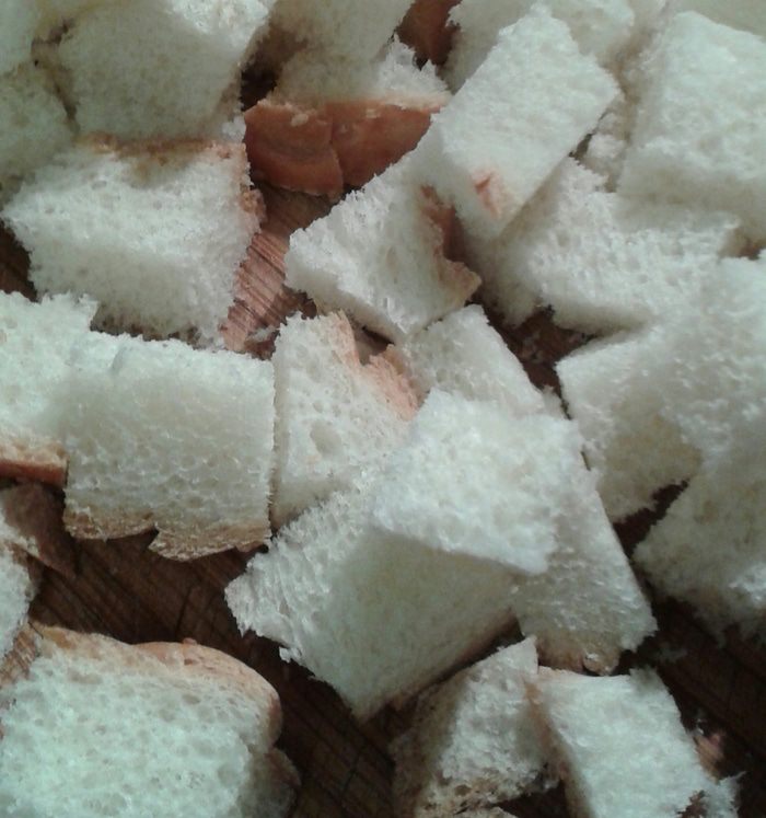 Чесночные сухарики