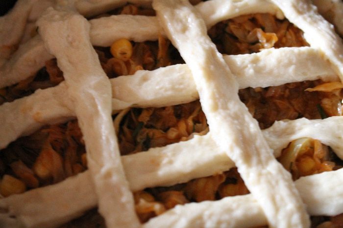 Пирог с капустой и кукурузой