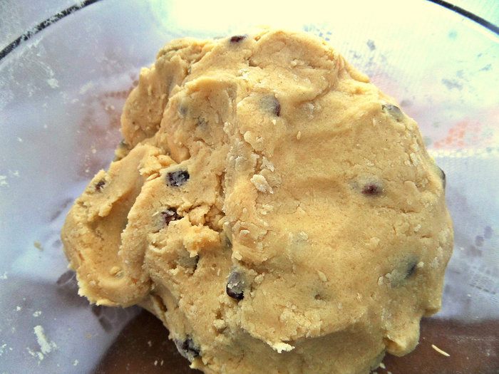 Печенье с кунжутом и изюмом
