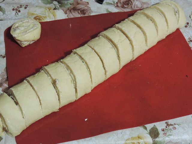 Пирог &amp;quot;Осиное гнездо&amp;quot; с орехами и изюмом