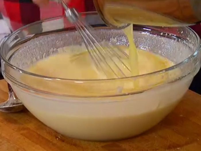 Сладкие блины на кефире 