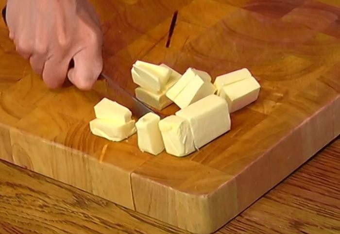 Хлеб с оливками и вялеными помидорами 