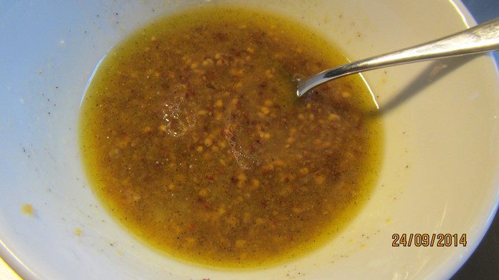 Лосось с луком-пореем 