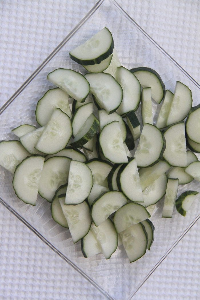 Греческий салат с перловкой