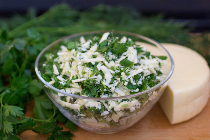 Хычины с зеленью и сыром
