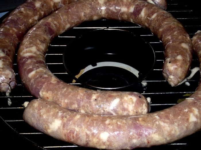 Домашняя свиная колбаска со специями