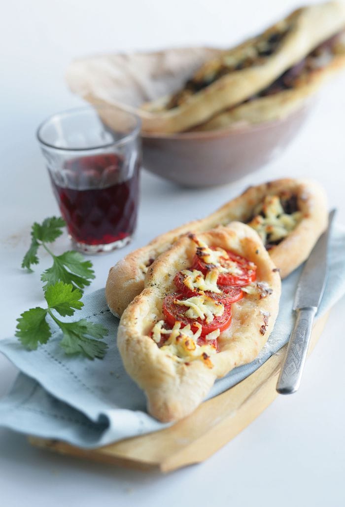 Турецкие лепешки с начинкой 