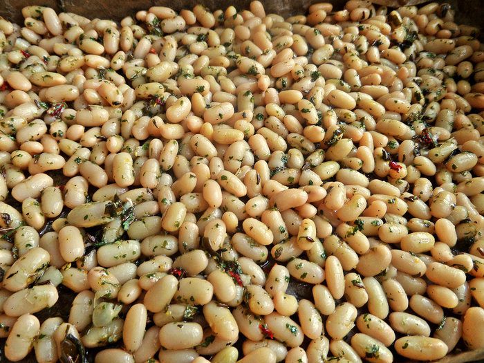 Фасоль пикантная из духовки