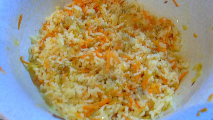 Карп, запеченный с рисом