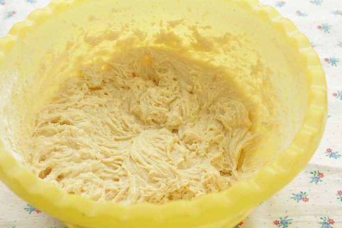 Перевернутый пирог с персиками и тимьяном