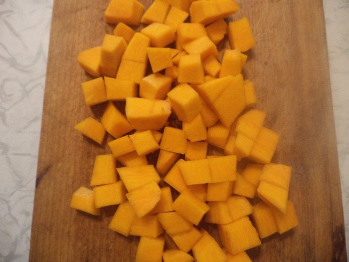 Горячий овощной салат с шампиньонами