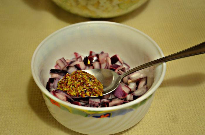 Салат с кальмарами и сельдереем