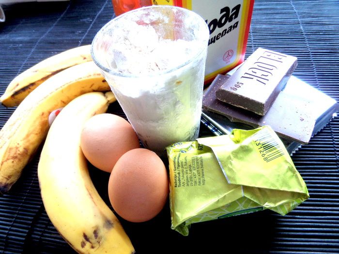 Бананово-шоколадный кекс