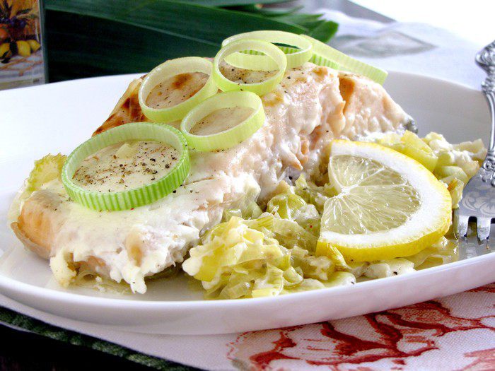 Филе лосося по-бретонски