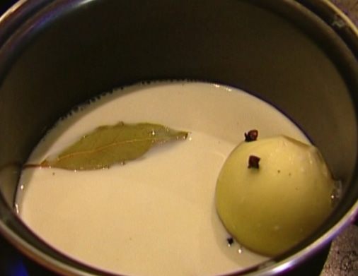 Сырное суфле c пряностями
