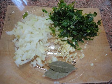 Ароматная курочка в вине