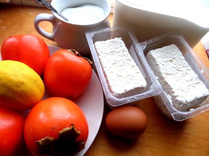 Ватрушка под мармеладом из хурмы