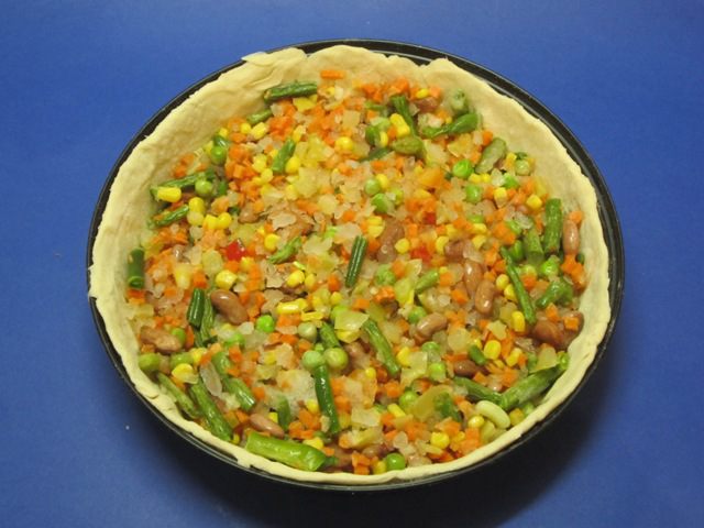 Открытый пирог с овощами