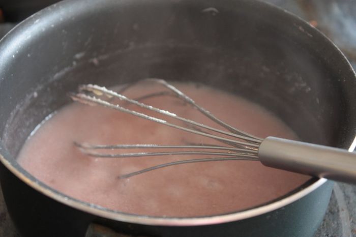 Муссовый торт с шоколадными блинами