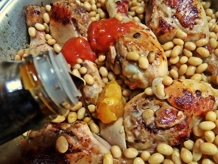 Карри с курицей и фасолью