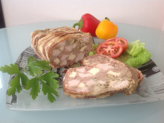 Мясной террин с индейкой и сыром