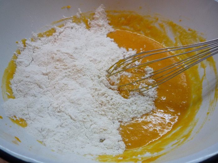 Тыквенный рулет с карамельным кремом