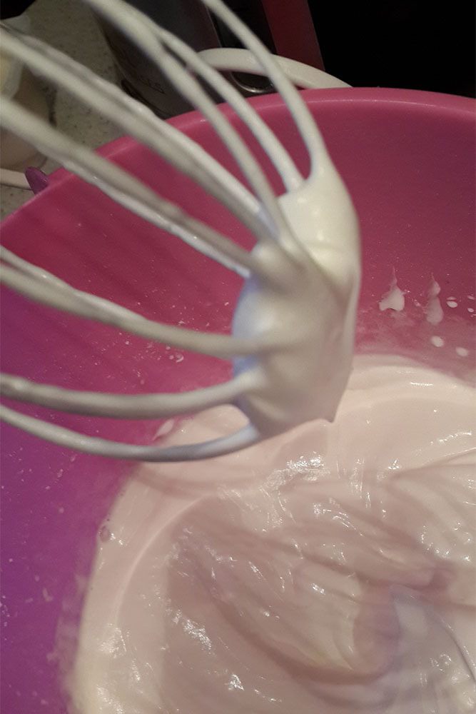 Нежный торт с цитрусовой глазурью