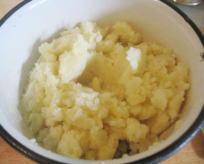 Заварные картофельные пирожки с начинкой