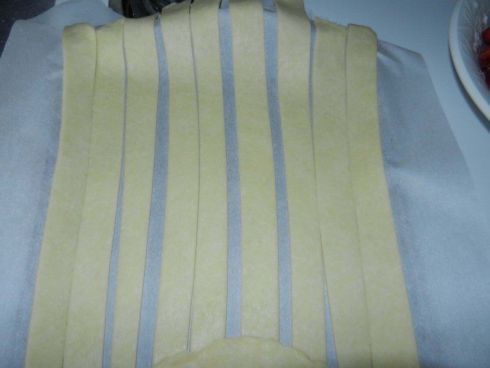 Клубнично-ревеневый пирог (Strawberry Rhubarb Pie)