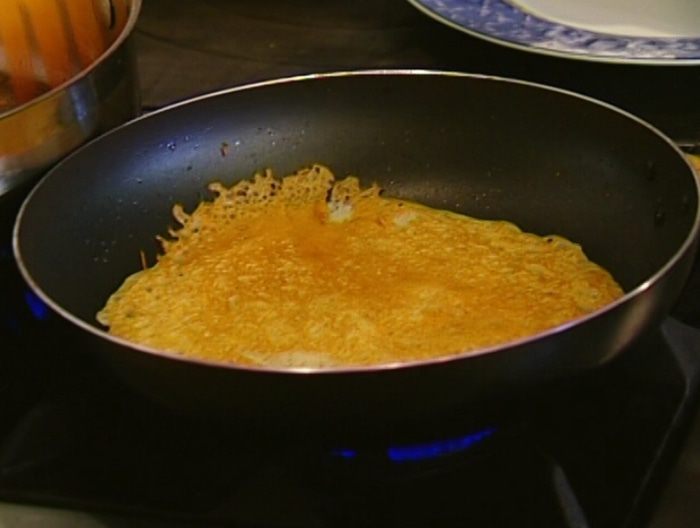 Миндальные блины с карамелизированными грушами