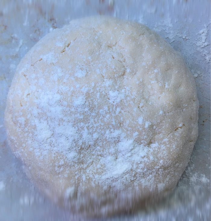 Пицца «Маргарита» с артишоком и кабачком 