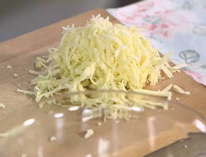 Сконы с чеддером и горчицей 