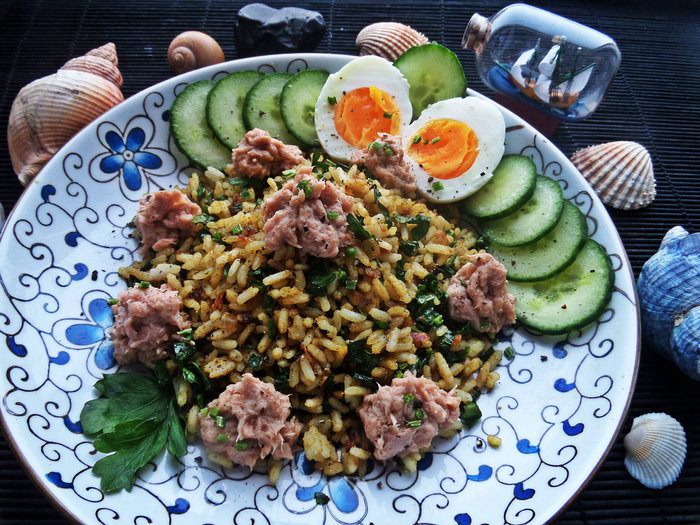 Салат с курицей и пекинской капустой