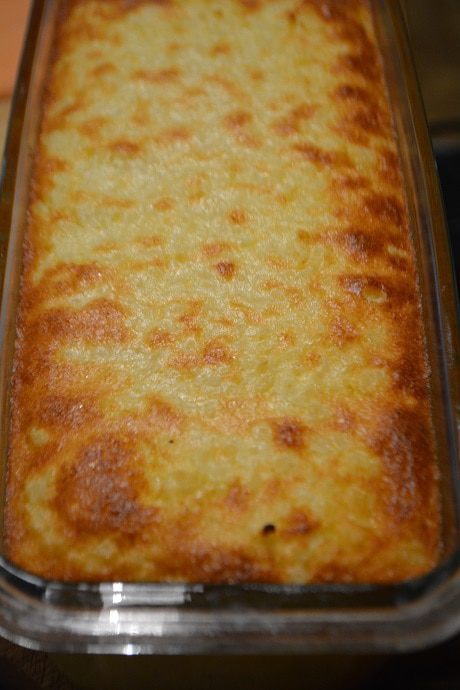 Рисовая запеканка с клубничным соусом