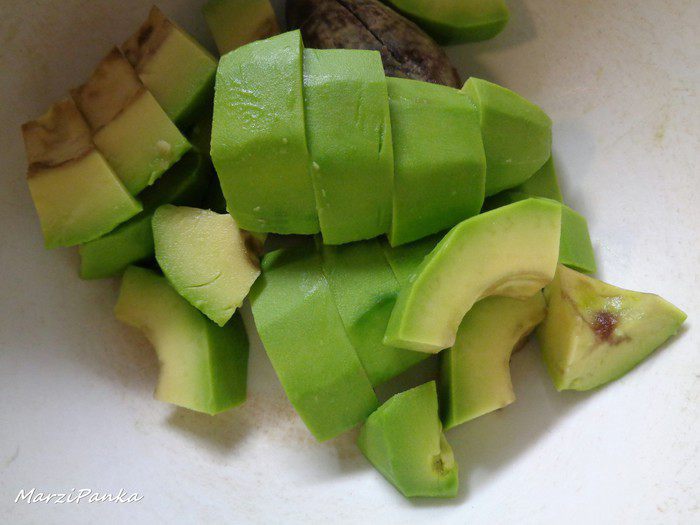 Нежный мусс из авокадо с тофу