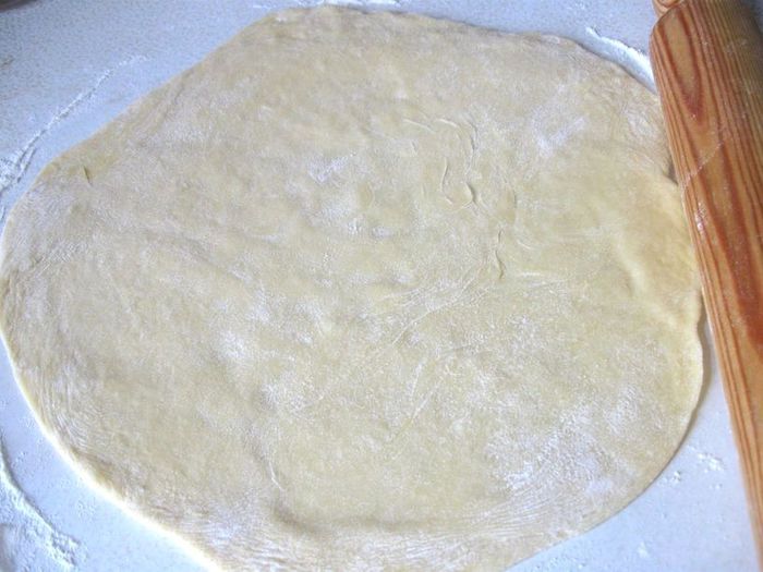 Пирог из заварного теста с грибами