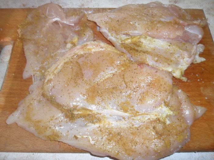 Куриный рулет с омлетом и шпинатом