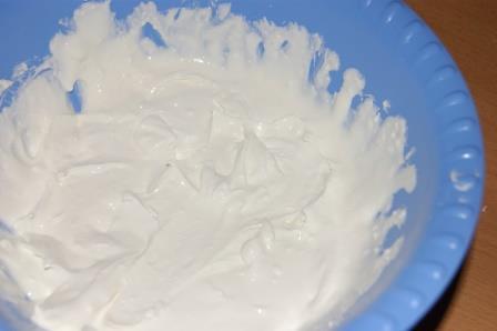 Творожник с белым шоколадом и курагой