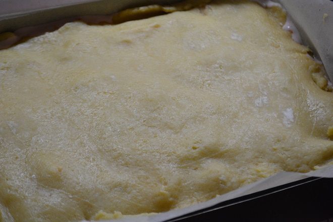 Пляцок «Яблоки под кисельным небом»