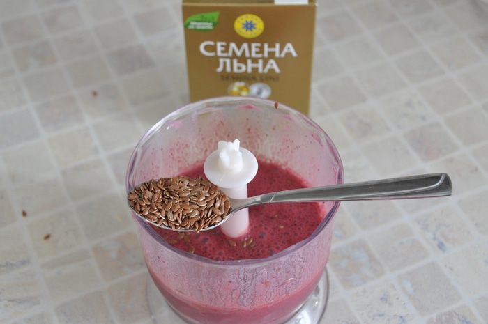 Чернично-льняной смузи