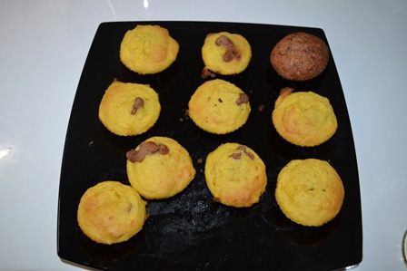 Тыквенные маффины с шоколадной начинкой