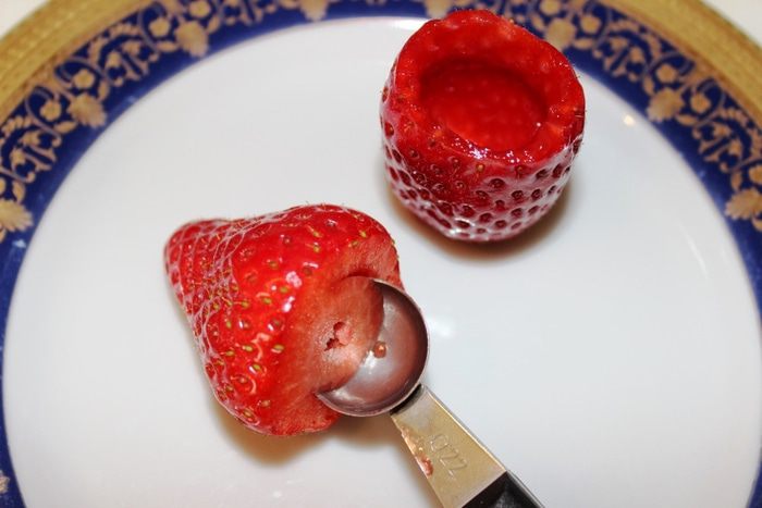 Клубничный мусс в клубнике 