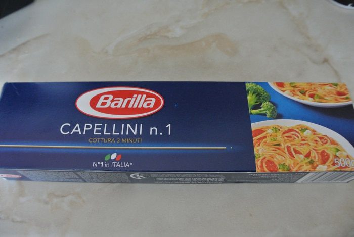 Капеллини с фетаксой и тунцом