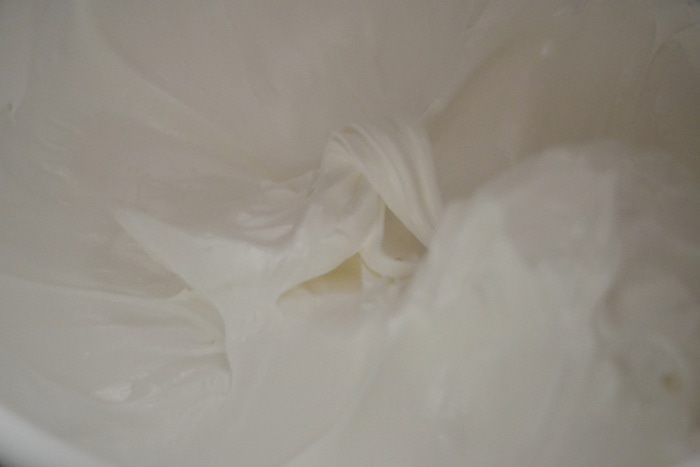 Эклеры со сливочно-шоколадным кремом (Ekler fánk)