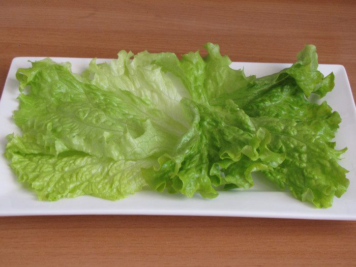 Теплый салат с куриным филе по-тайски