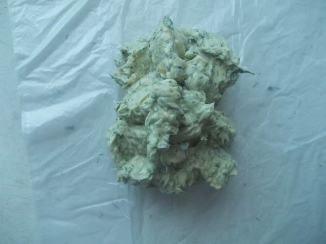 Молодой картофель с лимонно-зеленым маслом