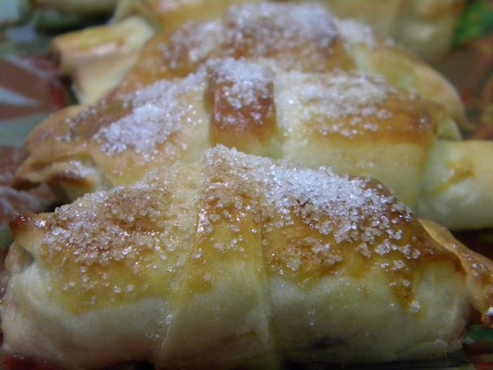 Рогалики с вишнями (мамины)