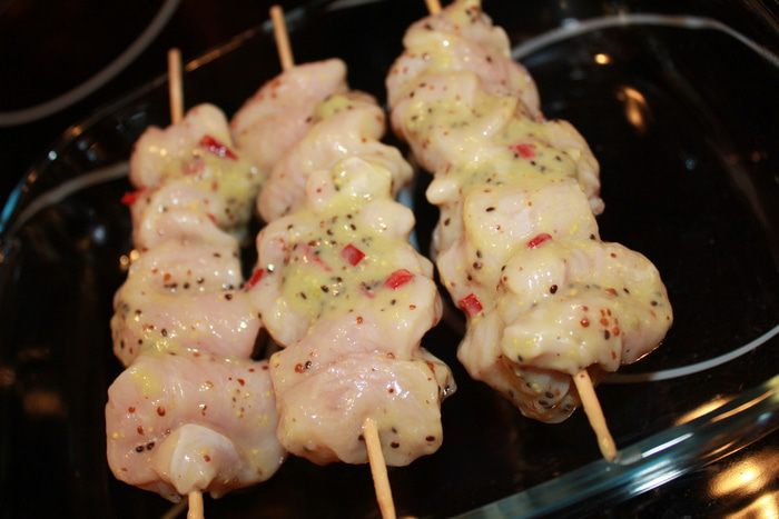 Шашлык из индейки под киви-соусом