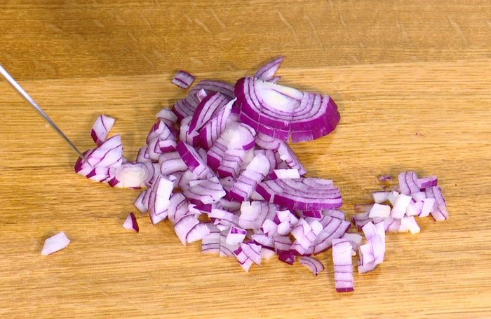 Котлетки из фасоли со сладким перцем и чили 