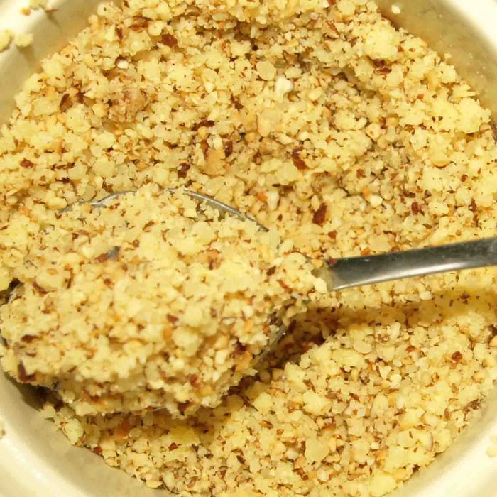 Сырное печенье с миндалем